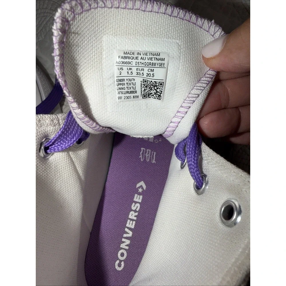 Converse Chuck Taylor High Top Platform Sneakers White/Purple Youth Sz 2